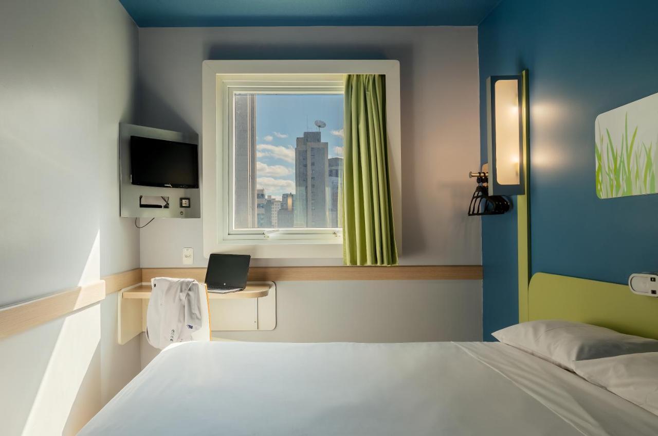 Ibis Budget Bh Afonso Pena Savassi Бело Оризонти Екстериор снимка