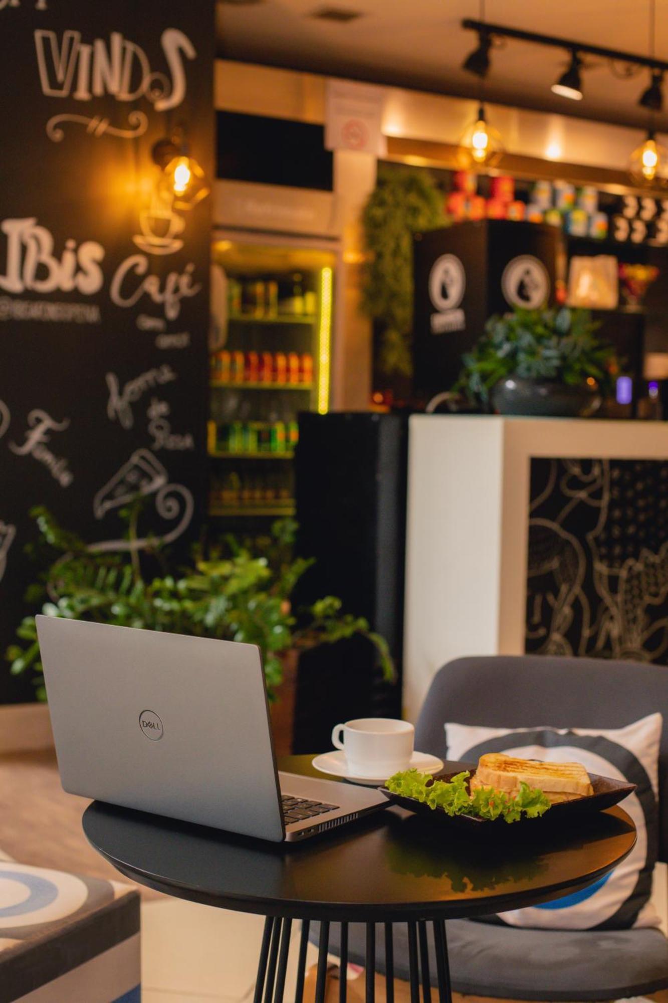 Ibis Budget Bh Afonso Pena Savassi Бело Оризонти Екстериор снимка