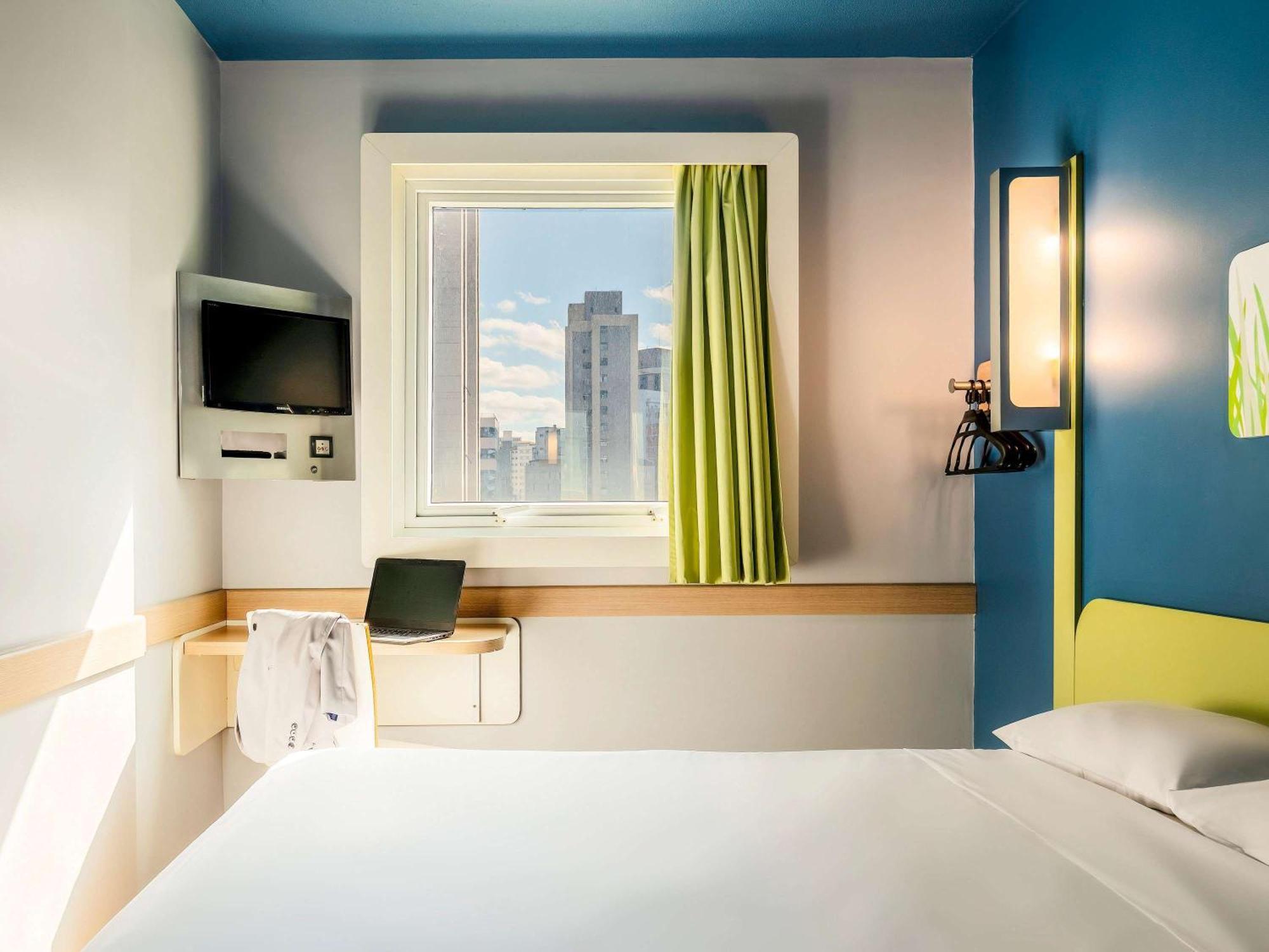 Ibis Budget Bh Afonso Pena Savassi Бело Оризонти Екстериор снимка